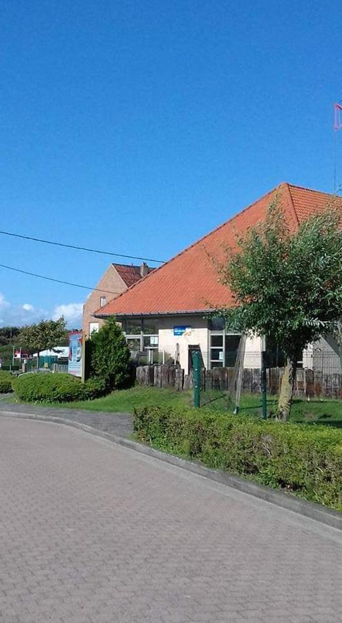 Vakantiehuis Stacaravan 4pers In Met Eigen Tuintje 2449 Bredene