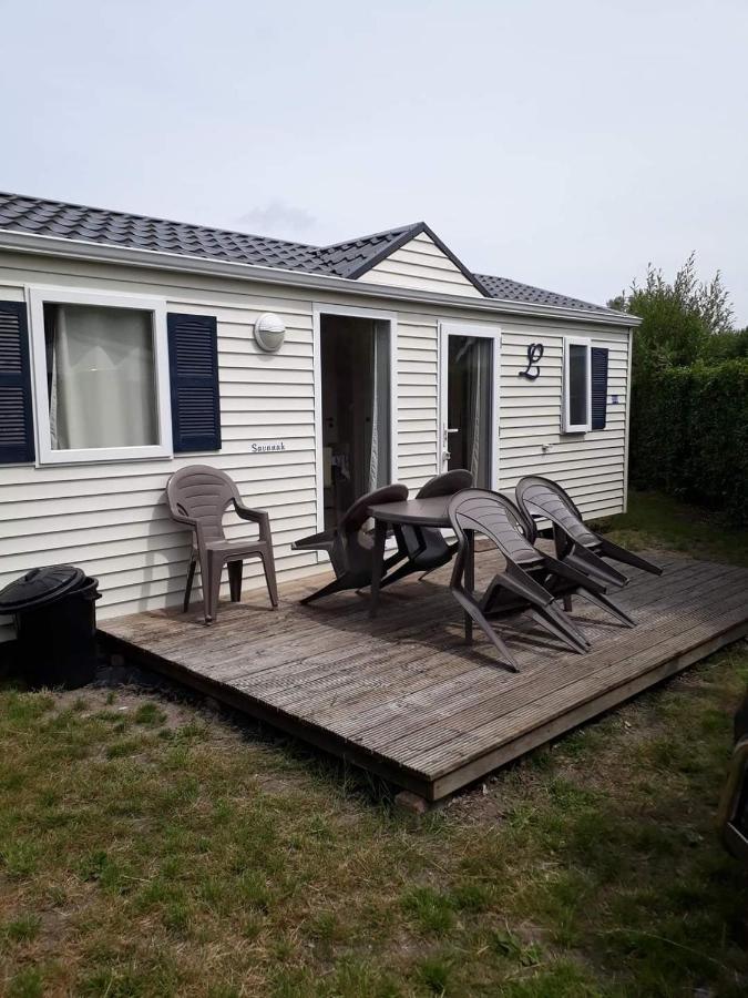 Сasa de vacaciones Stacaravan 4pers In Met Eigen Tuintje 2449