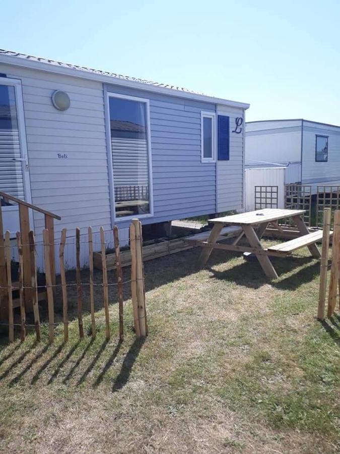 Stacaravan 4pers In Met Eigen Tuintje 2449 Сasa de vacaciones Bredene